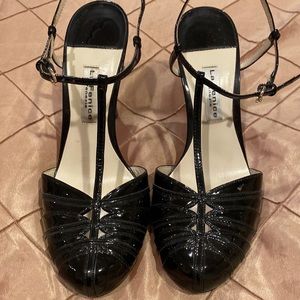 La Fenice fabulous patent leather black heels, size 38